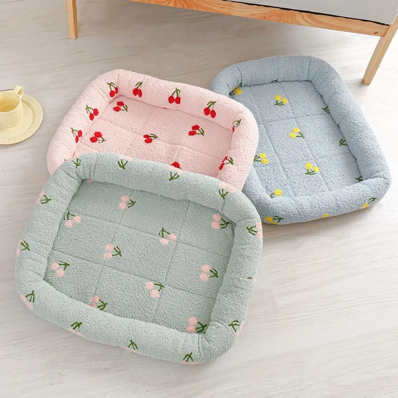 Universal Kennel Cloud Velvet  - Pet Supplies Hours review and price